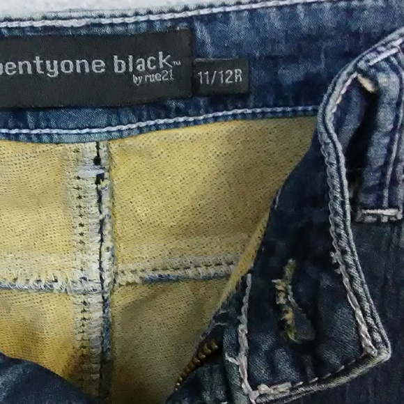 ⏳ Twentyone Black jeans by Rue21 11/12r - Picture 2 of 5